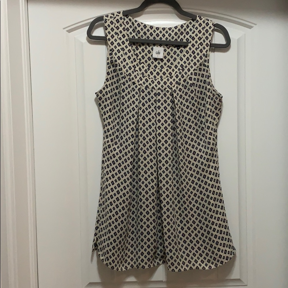 CAbi Diamond Patterned Sleeveless Blouse